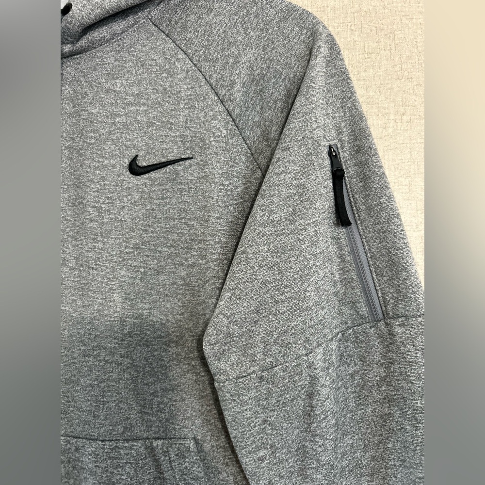 Nike Heather Gray Therma-Fit Sweatshirt - Picture 4 of 5
